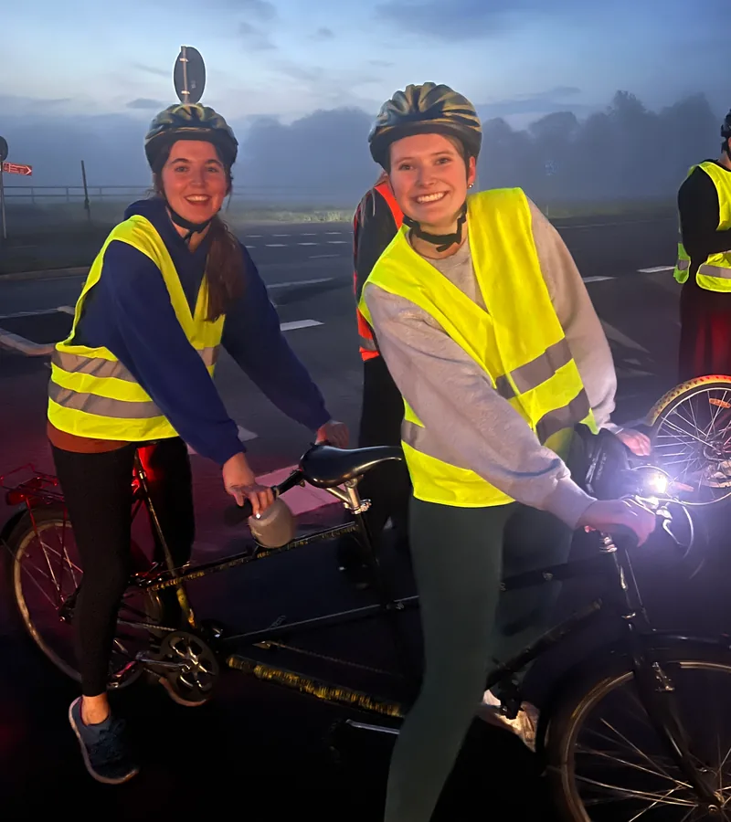 The tandem relay race